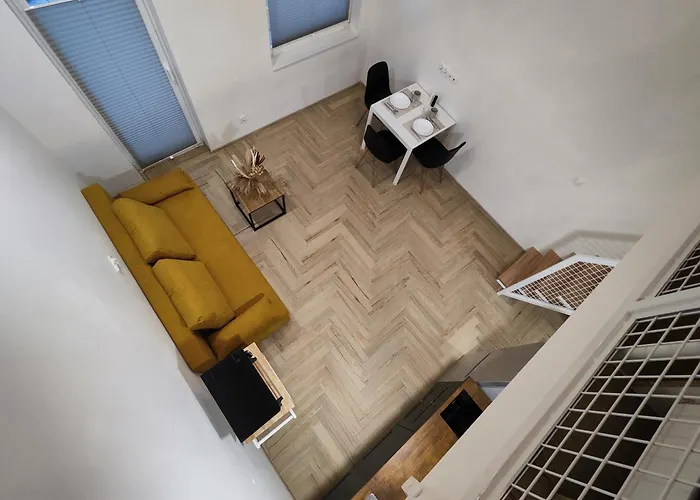 アパート Turkusowa